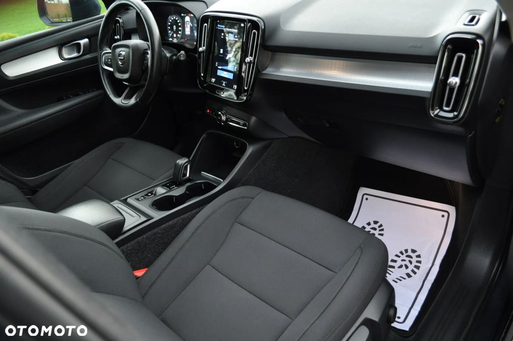 Volvo XC 40 - 30