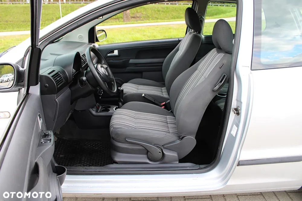 Volkswagen Fox - 23