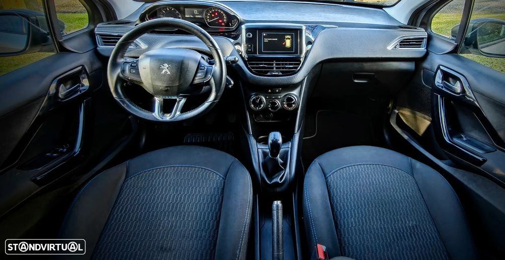 Peugeot 208 PureTech 110 Stop & Start Signature - 8