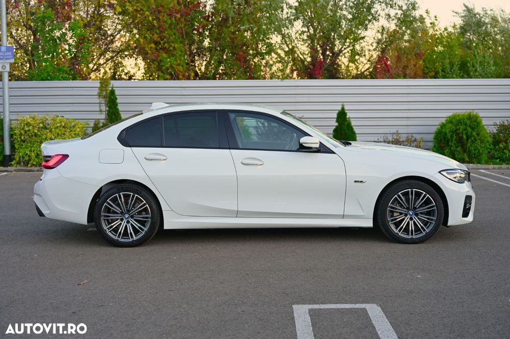 BMW Seria 3 330e Aut. M Sport - 10