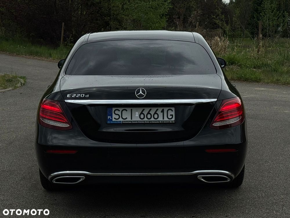 Mercedes-Benz Klasa E 220 d 9G-TRONIC - 14