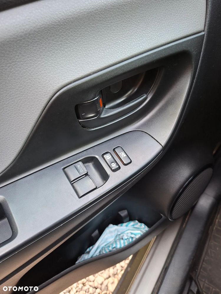 Toyota Yaris - 11
