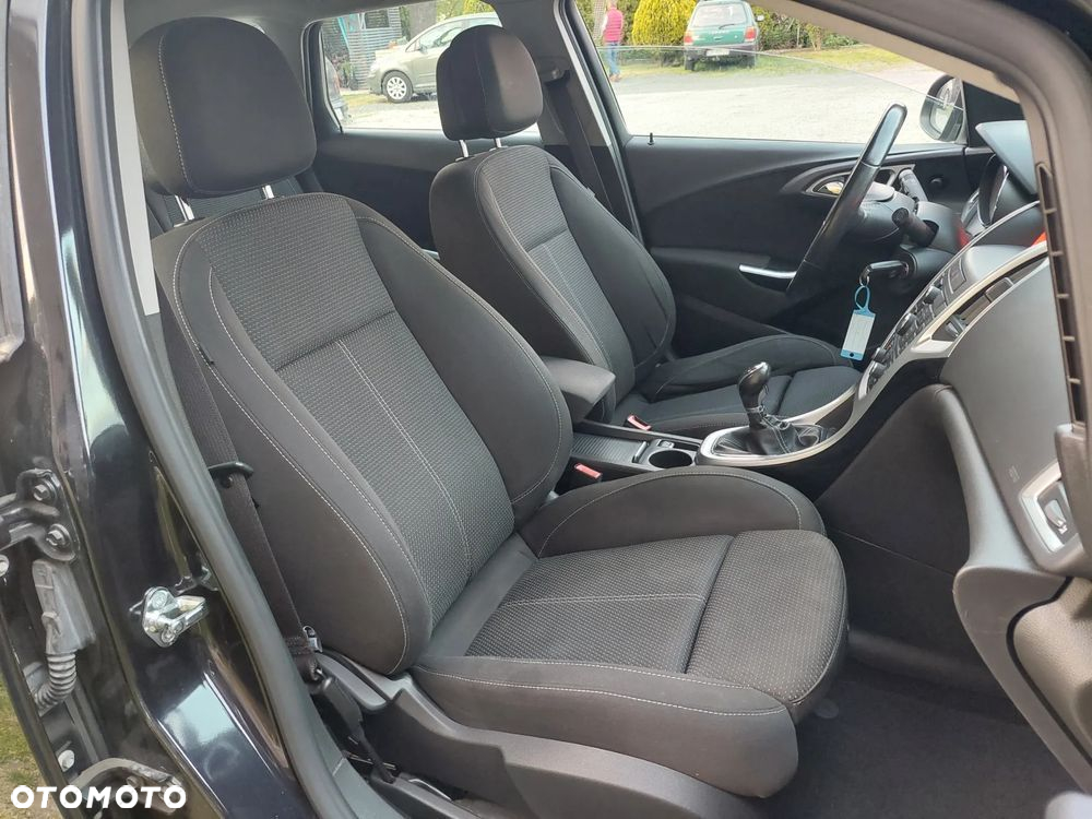 Opel Astra 1.4 Turbo Sports Tourer - 23