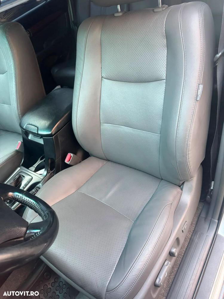 Toyota Land Cruiser 3.0 TD-4D Aut VIP - 4