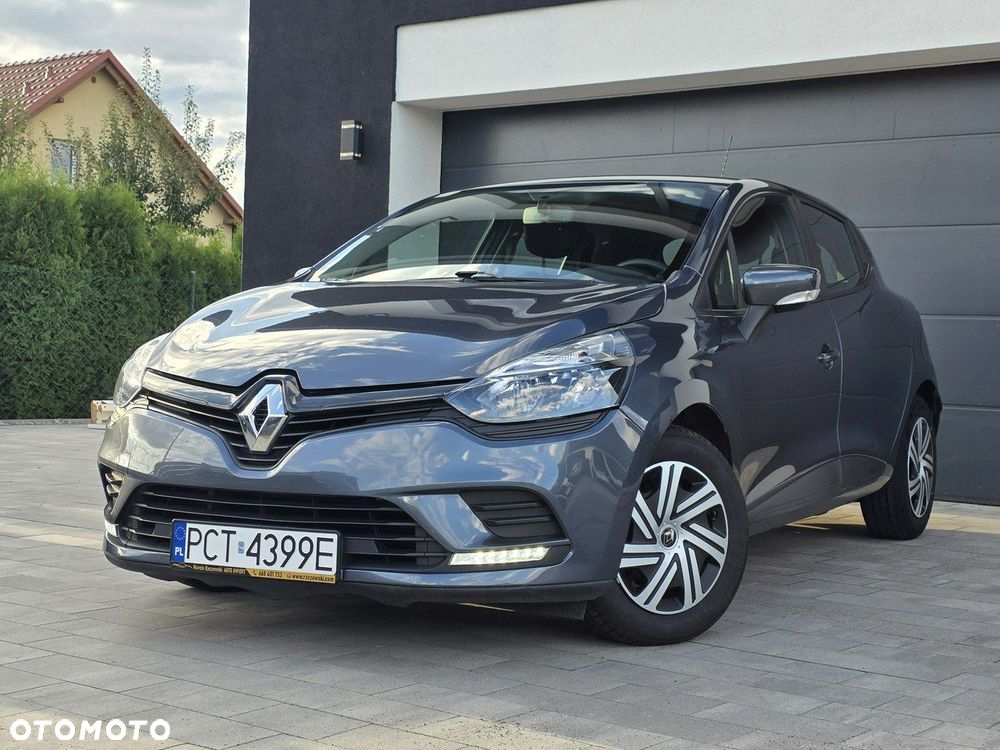 Renault Clio - 1