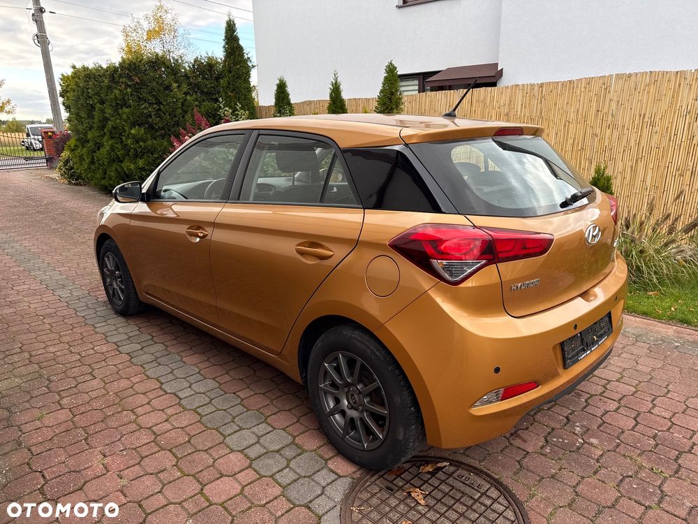 Hyundai i20 - 16