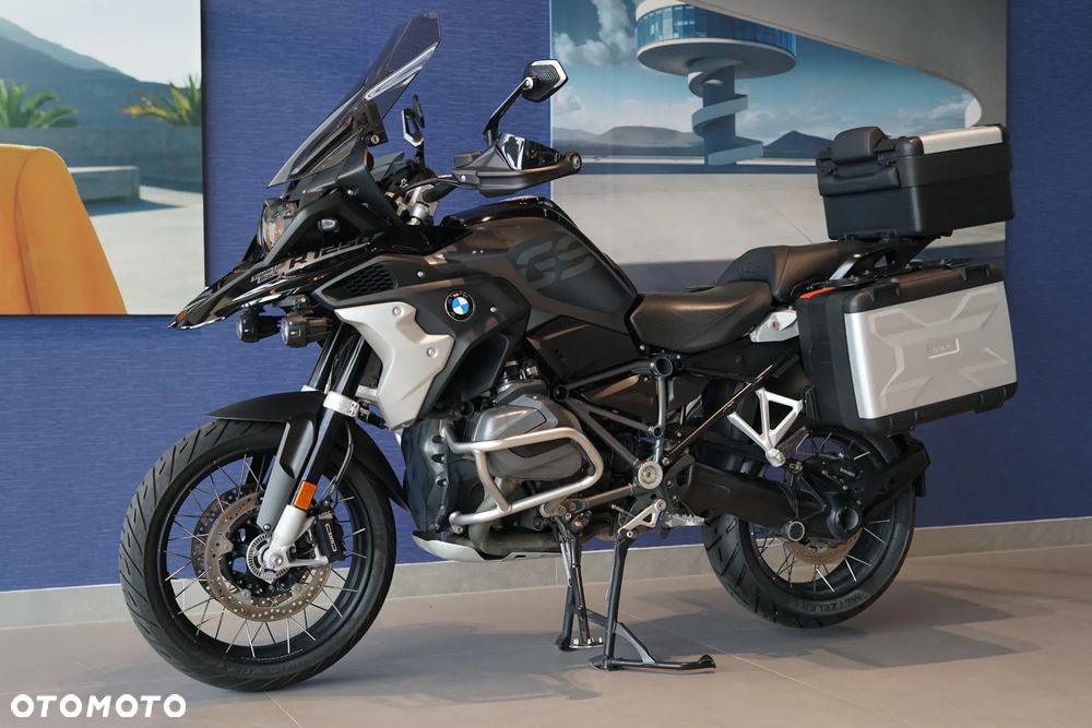 BMW R - 9