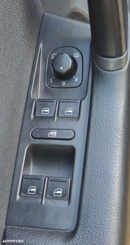 Volkswagen Passat 2.0 TDI BlueMotion Tehnology Comfortline - 32