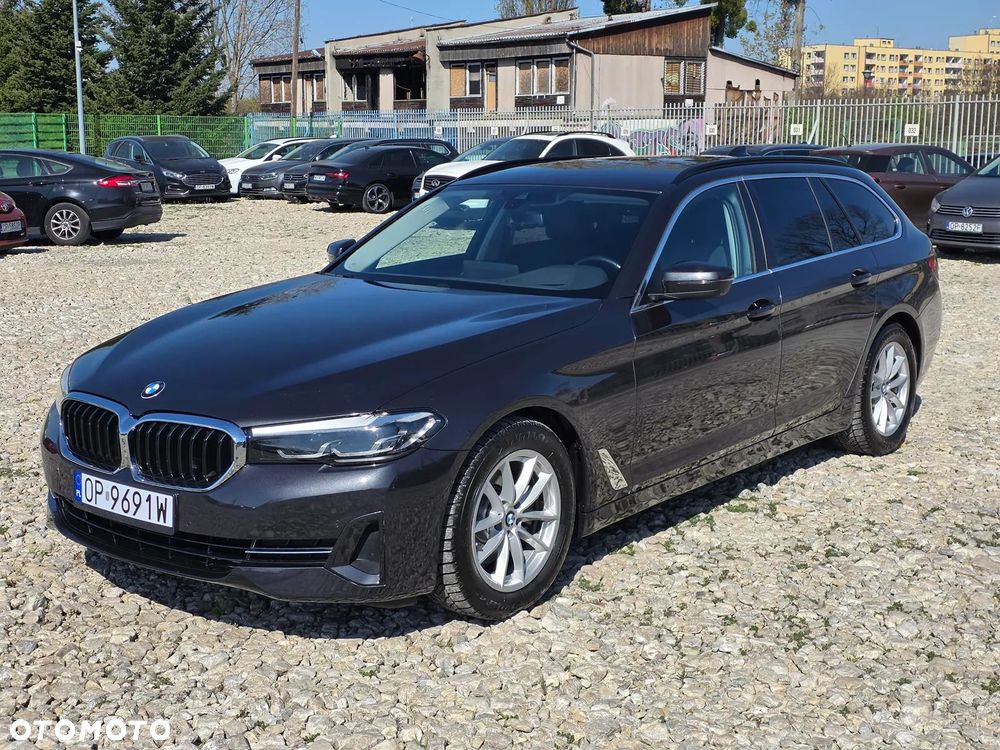 BMW Seria 5 520d xDrive - 5