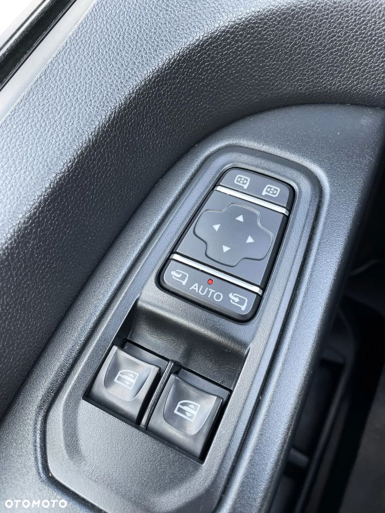 Renault Trafic - 11