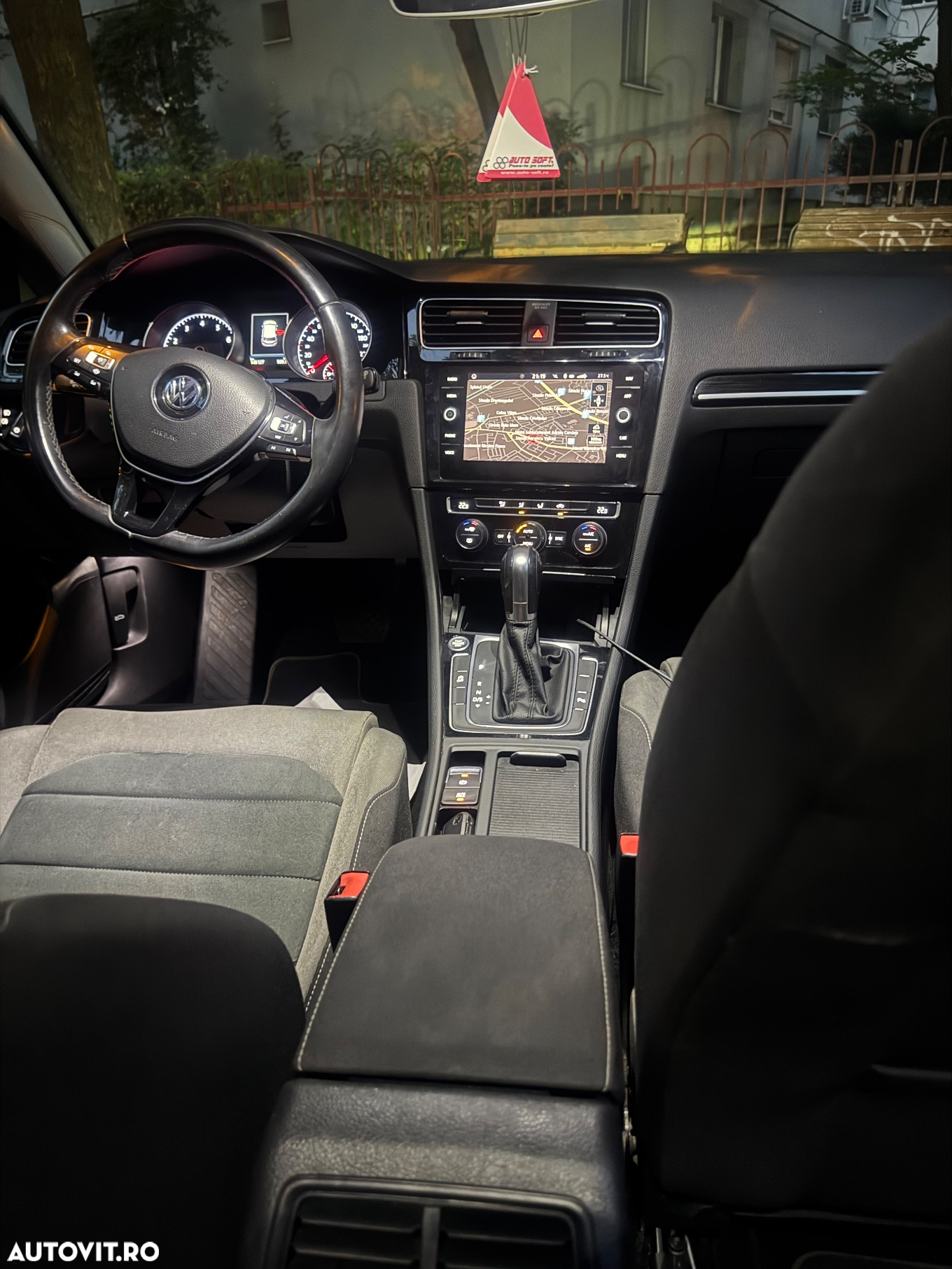 Volkswagen Golf - 15
