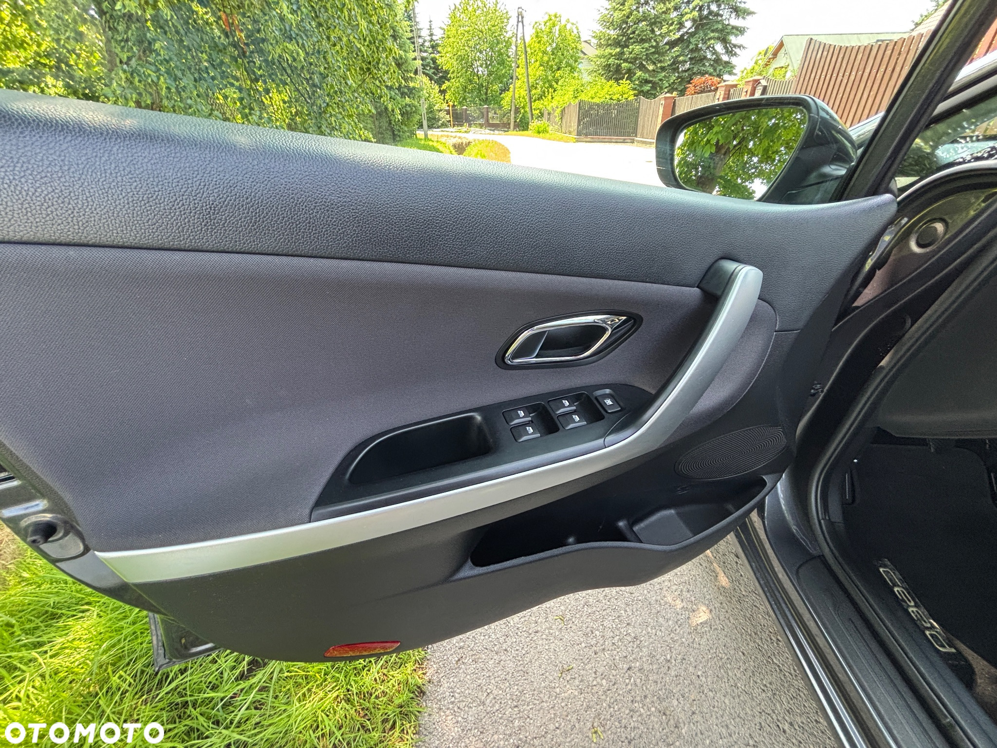 Kia Ceed 1.6 CRDi 128 Dream Team Edition - 12