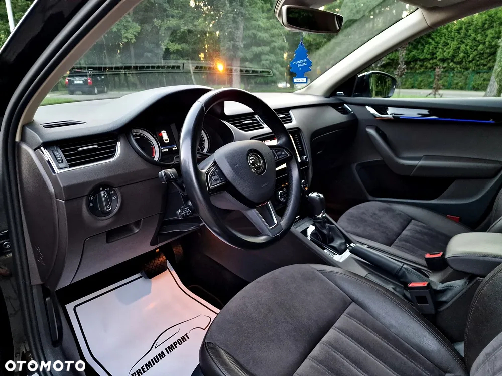 Skoda Octavia Combi 2.0 TDI DSG L&K - 4