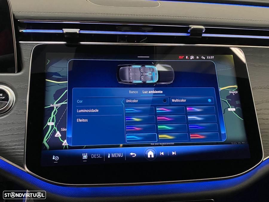 Mercedes-Benz E 300 e AMG Line - 42