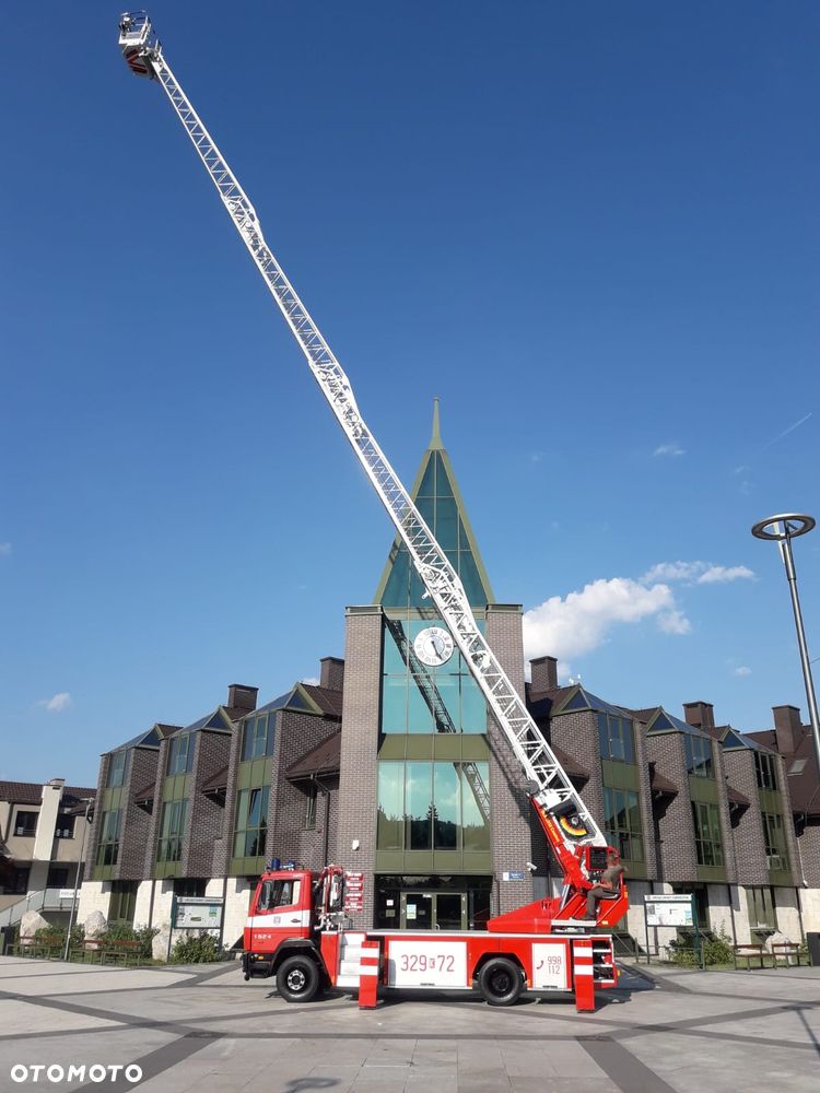 Mercedes-Benz Drabina Straż SD-32, Mercedes 1524 - 3