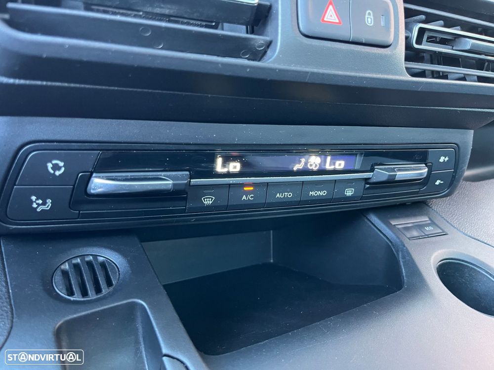 Citroën Berlingo 1.2 PureTech M Shine Pack EAT8 - 27
