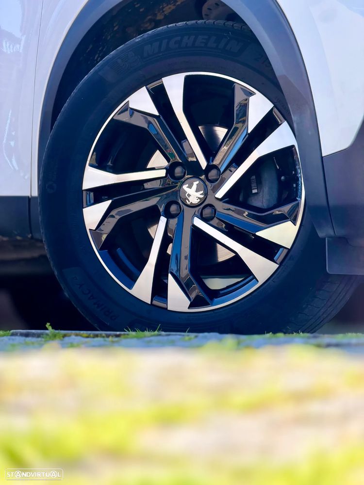 Peugeot 2008 1.2 PureTech GT - 28