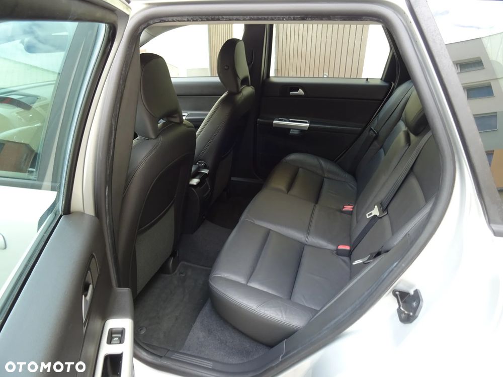 Volvo V50 DPF DRIVe Momentum - 9