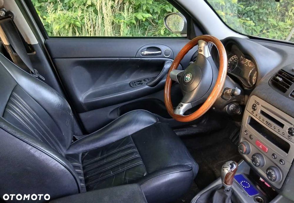 Alfa Romeo 147 - 3