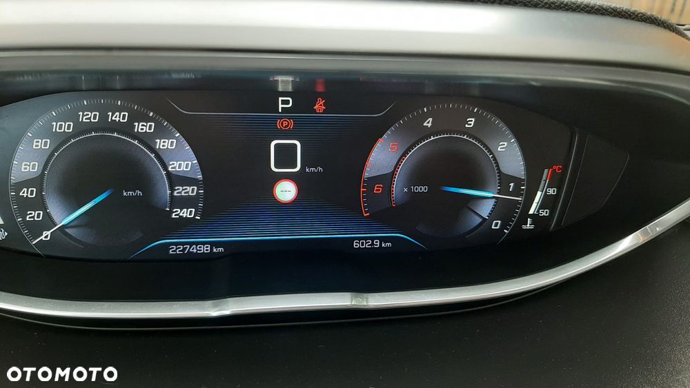 Peugeot 5008 BlueHDI 120 EAT6 Stop & Start Active - 16