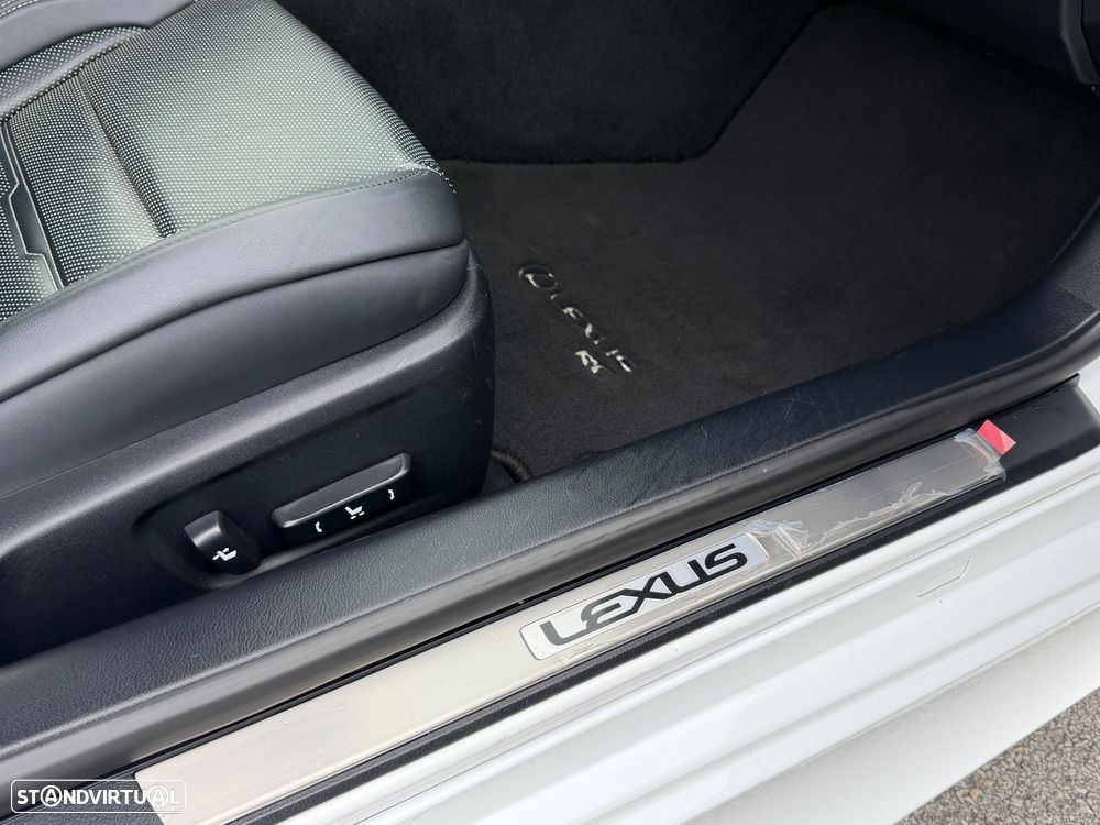 Lexus RC 300h F Sport - 7