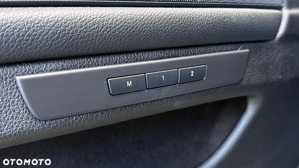 BMW Seria 5 520d Modern Line - 12