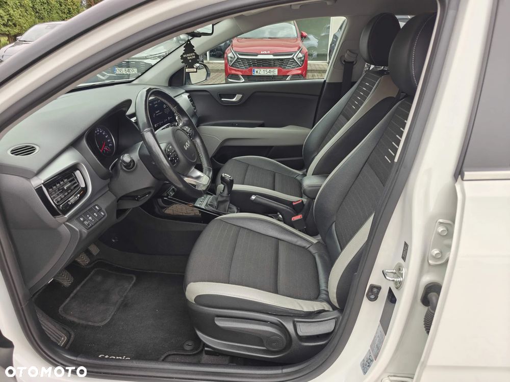 Kia Stonic 1.0 T-GDI MHEV L Business Line - 12