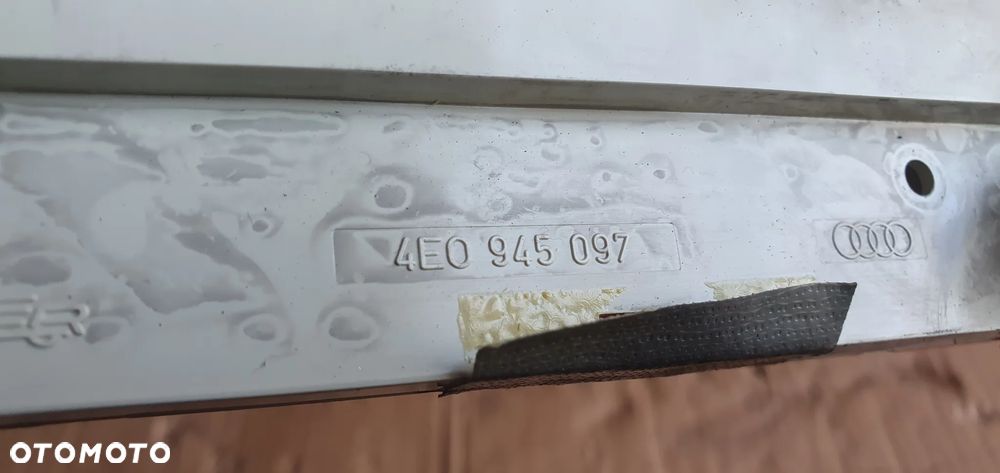 Trzecie światło stop Audi A8 D3 4E0945097 4E0945097A 4E0945097B - 7