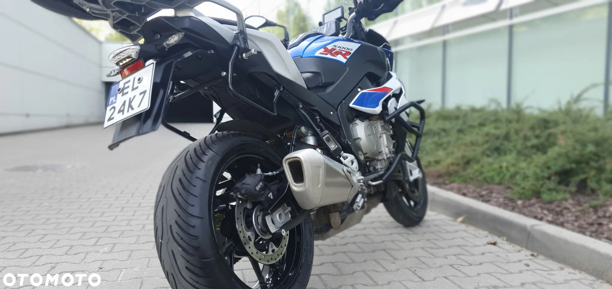 BMW XR - 3
