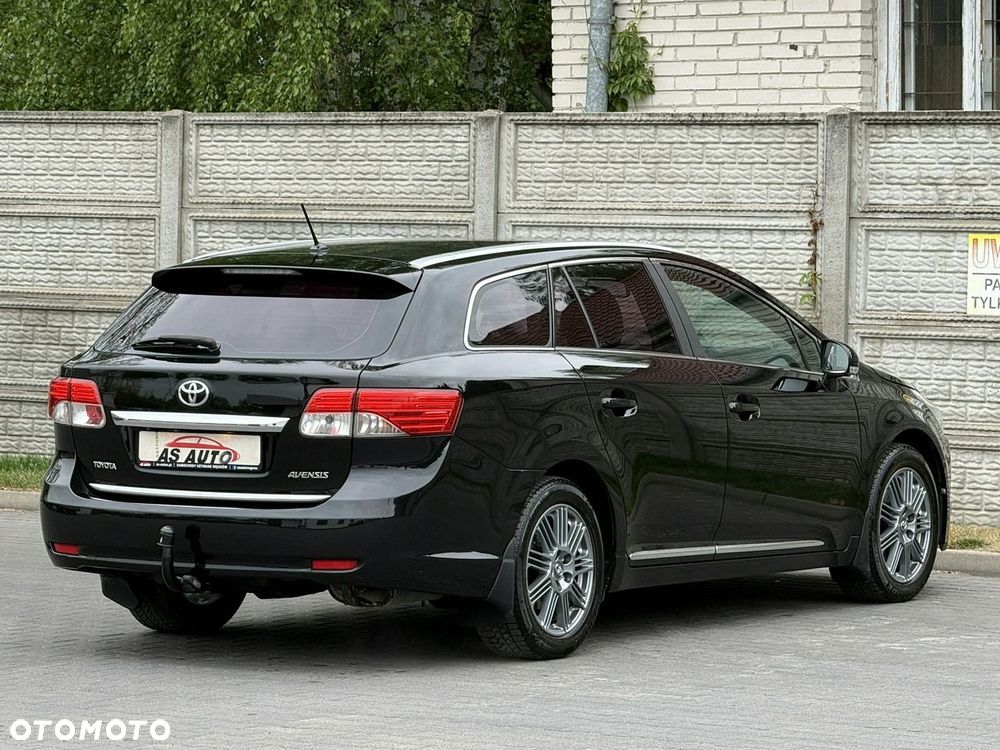 Toyota Avensis 1.8 Executive - 38