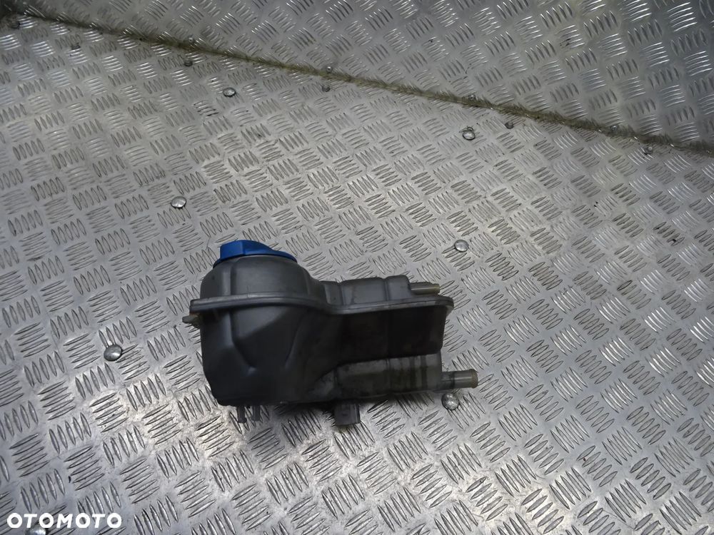 AUDI A4 B6 SEDAN 00-06 1.9 TDI AWX ZBIORNIK WYRÓWNAWCZY 8E0121403 - 2