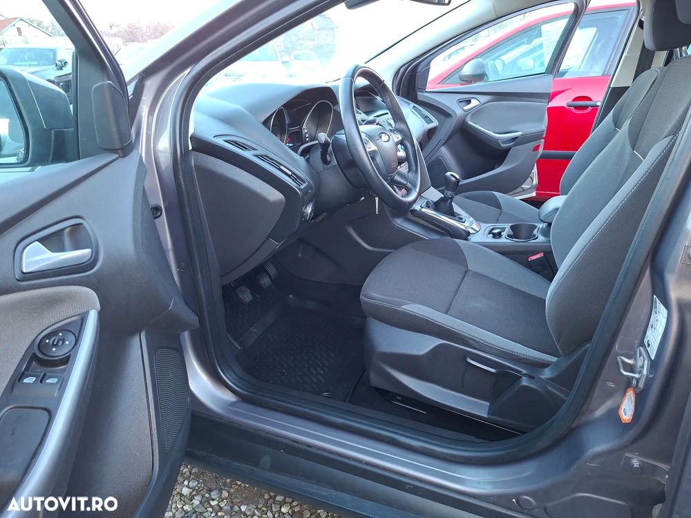 Ford Focus - 14