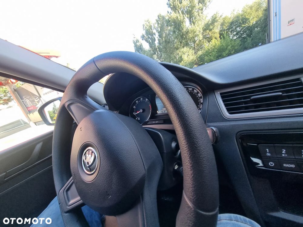 Skoda RAPID 1.2 TSI Ambition - 25