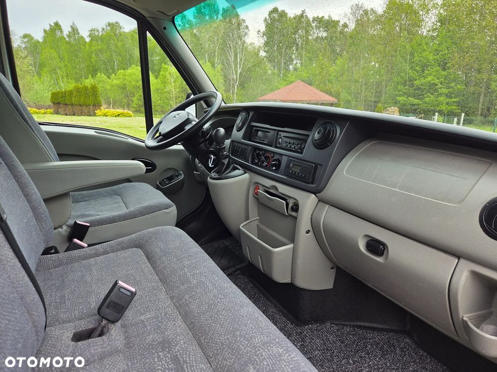 Nissan Interstar - 19