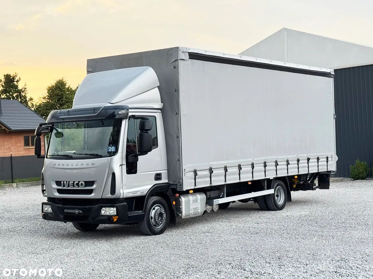 Iveco EUOROCARGO E6 E21 / 4700 kg ŁADOWNOŚĆ /18 PALET / WINDA 1500 KG - 1