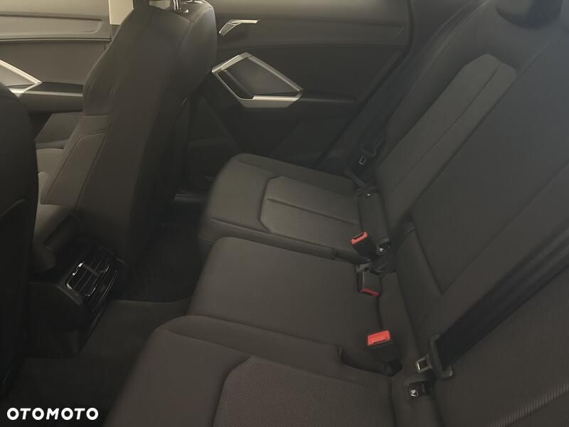 Audi Q3 35 TFSI mHEV S tronic - 20