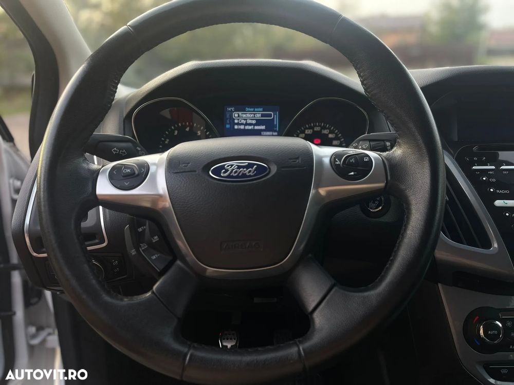 Ford Focus Turnier 1.6 EcoBoost Start-Stopp-System Titanium - 13