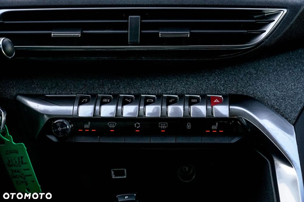 Peugeot 3008 BlueHDi 130 Stop & Start EAT8 Active - 32