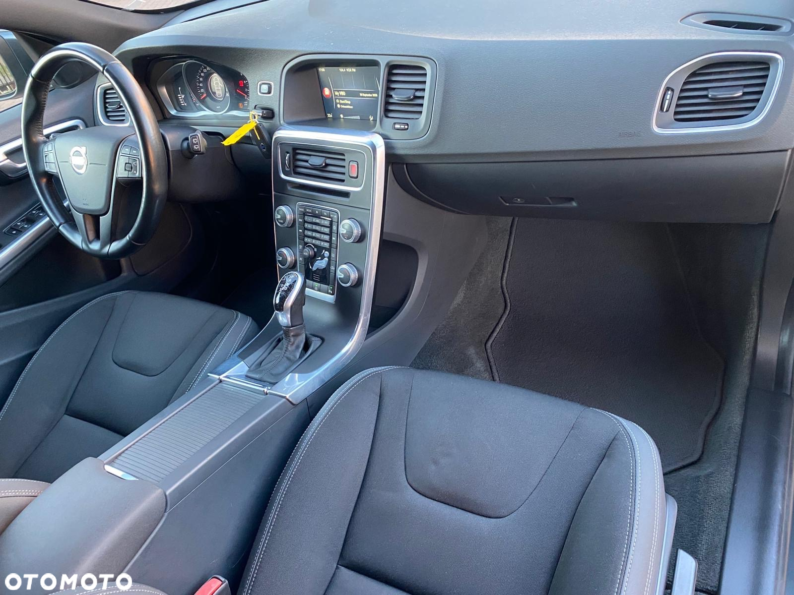 Volvo V60 D3 Edition - 11