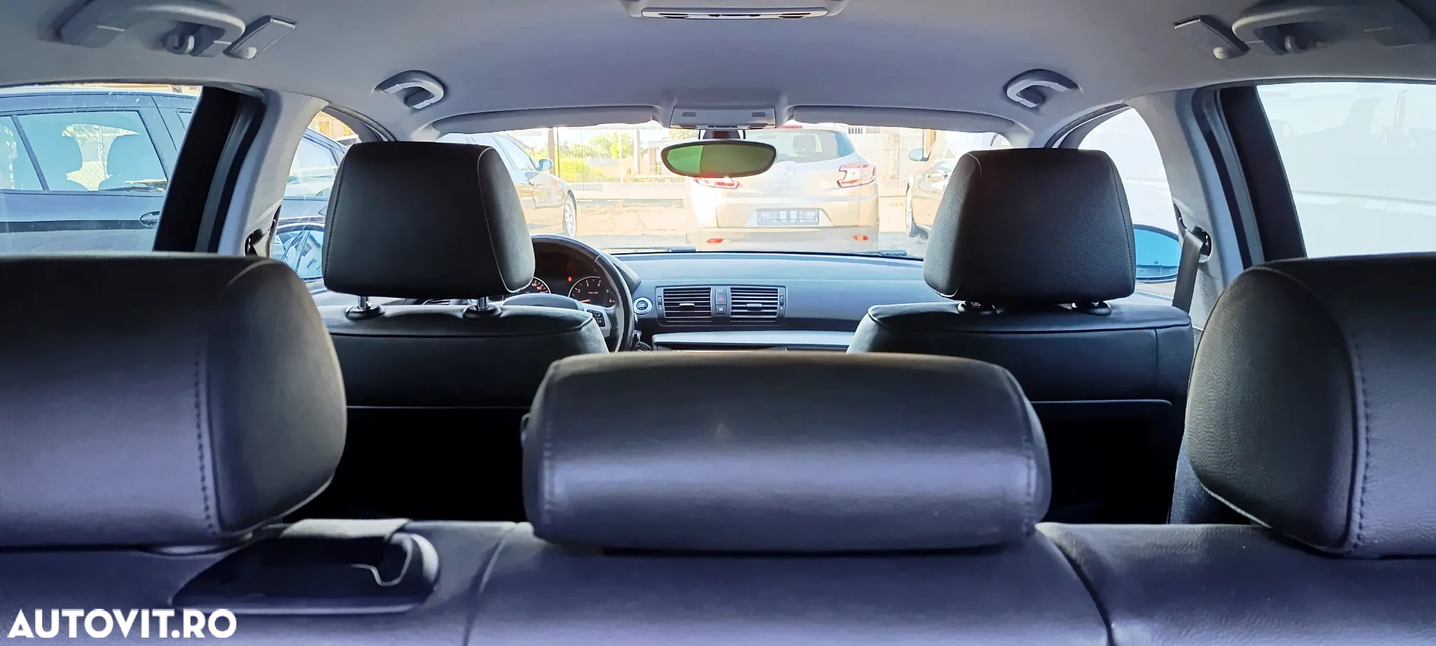BMW Seria 1 118i - 22