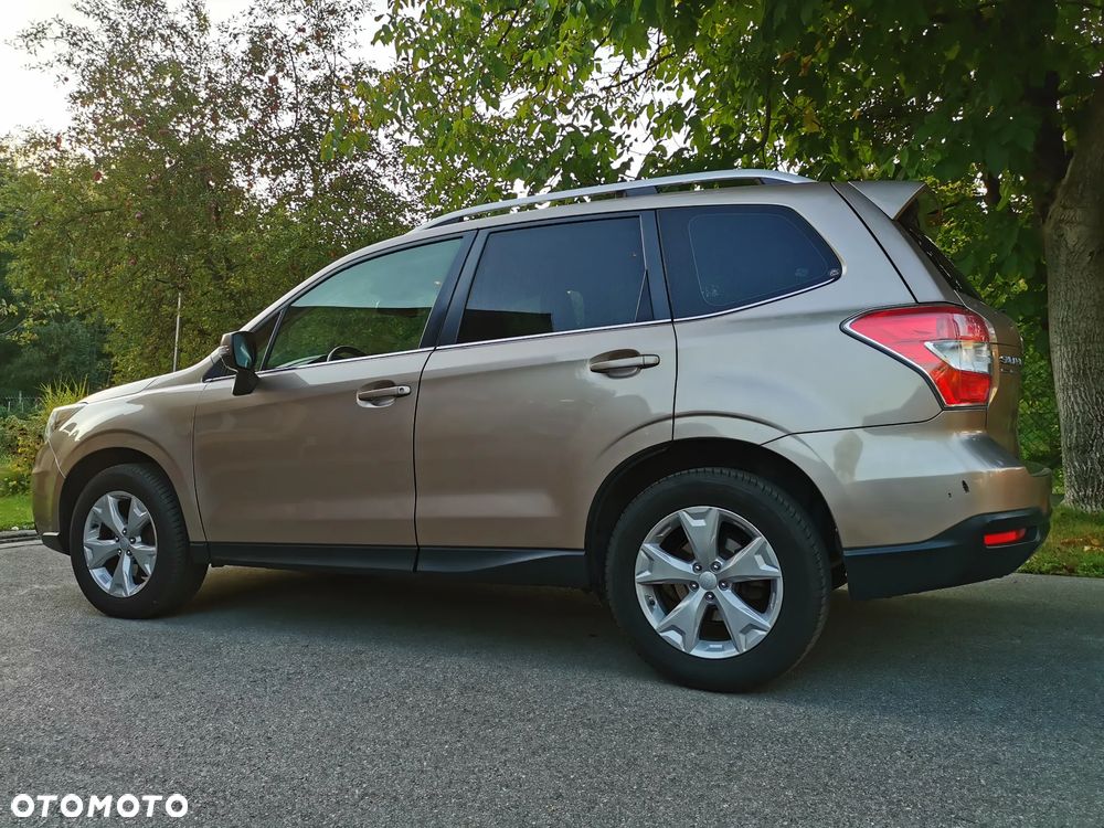 Subaru Forester 2.0D Exclusive - 6