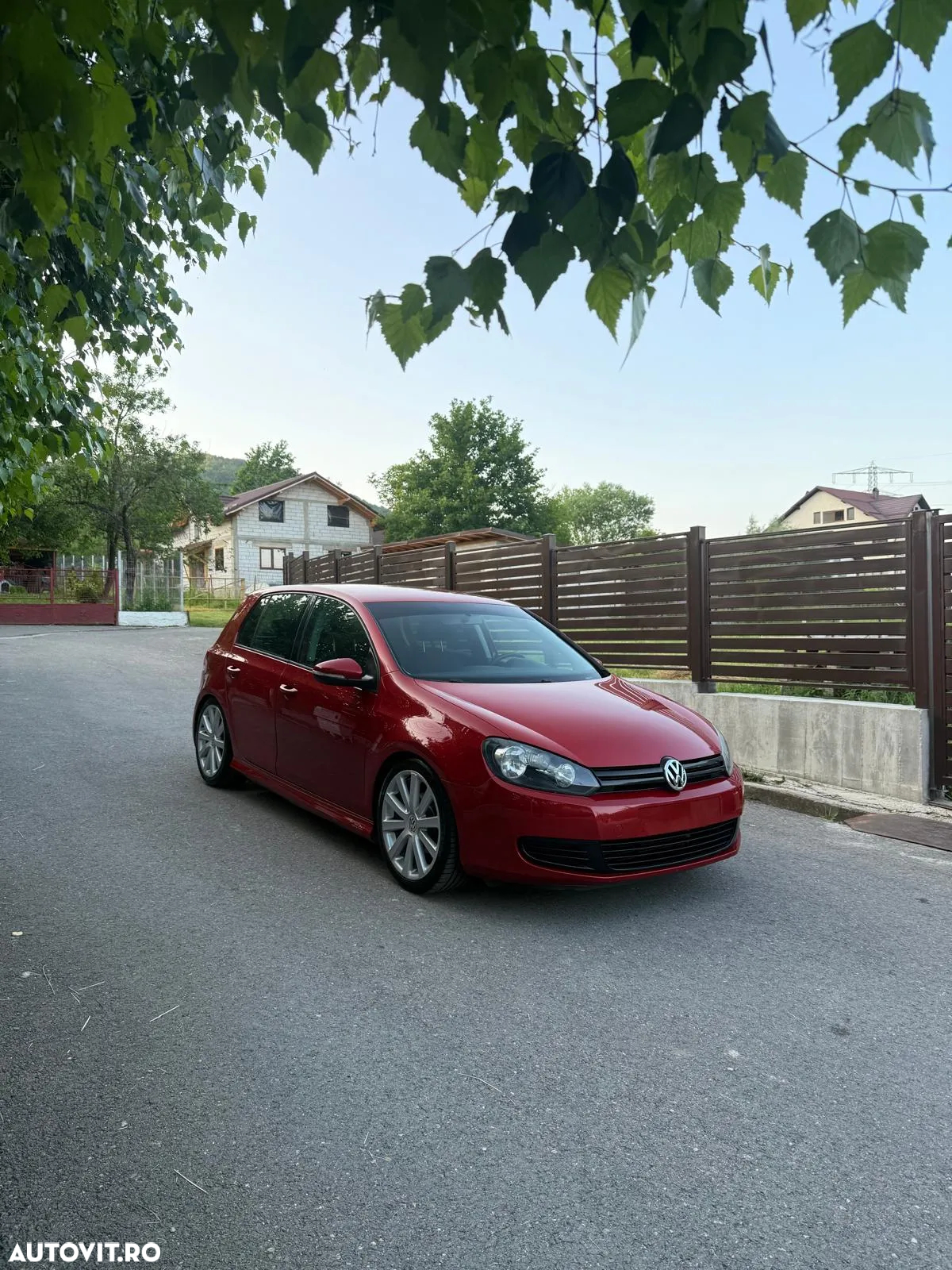 Volkswagen Golf - 2