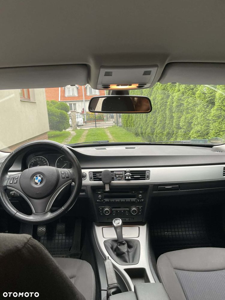 BMW Seria 3 318d DPF - 5