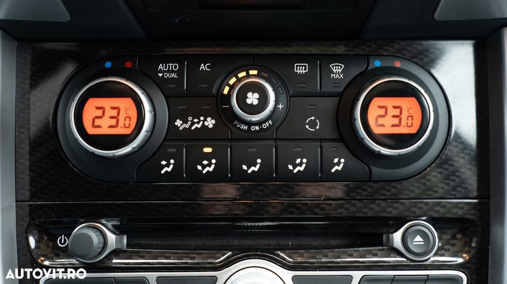 Renault Koleos 2.0 dCI 4X4 Dinamique Aut - 24