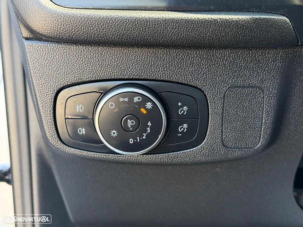 Ford Focus SW 1.0 EcoBoost MHEV ST-Line - 19