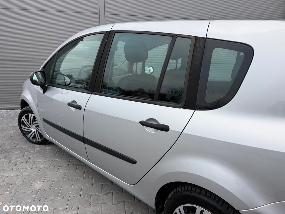 Renault Modus 1.2 16V Expression - 21