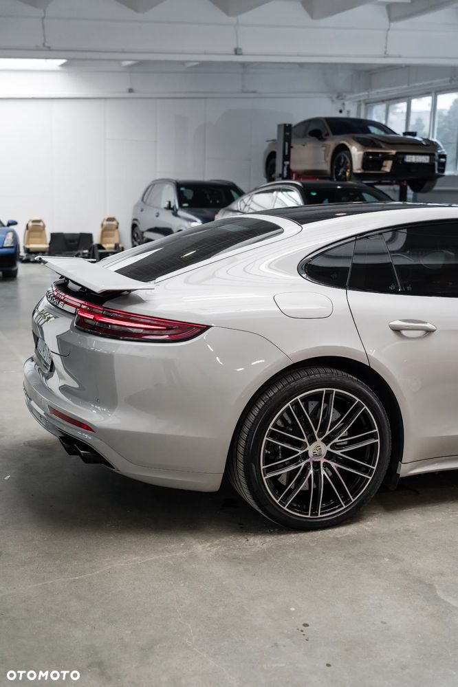 Porsche Panamera Turbo S e-Hybrid - 12