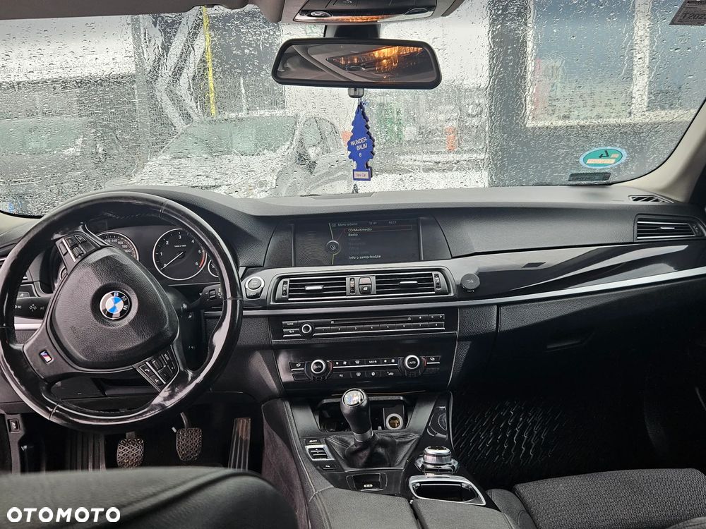 BMW Seria 5 520d Blue Performance - 6