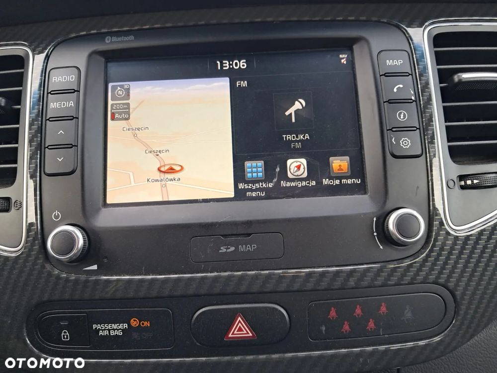 Kia Carens 1.7 CRDi 115 Dream Team Edition - 17