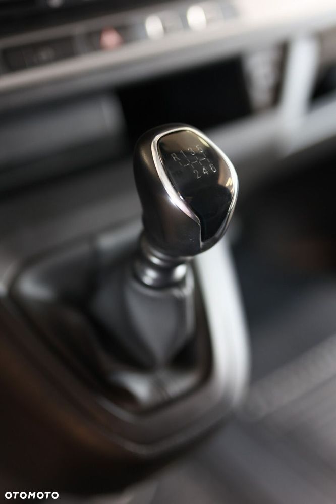 Toyota PROACE - 32